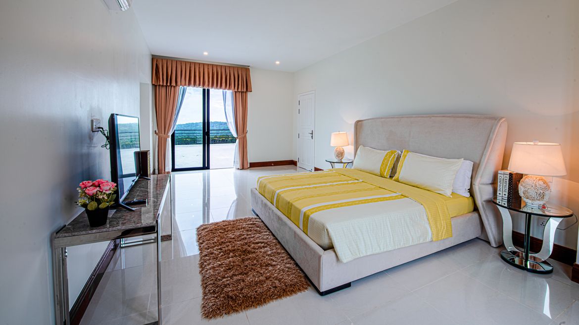 Bed Room